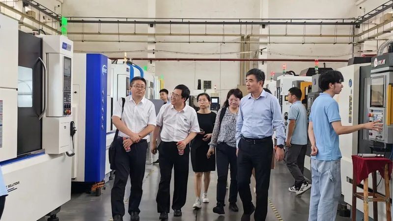 成都机器人集成二次开发：揭秘价格背后的价值